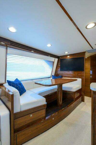 Viking 68 Twin Reels - Dinette