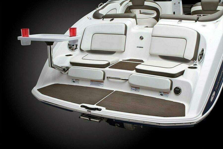 2013 Yamaha Boats 242 Limited S