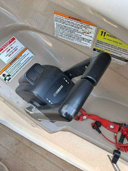 2013 Yamaha Boats 242 Limited S