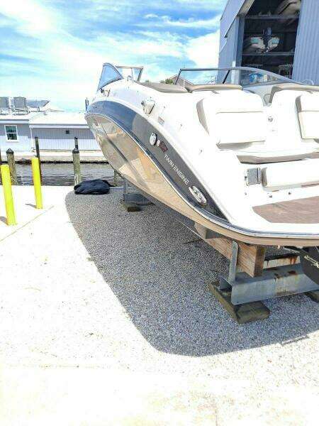 2013 Yamaha Boats 242 Limited S
