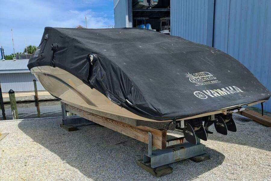 2013 Yamaha Boats 242 Limited S