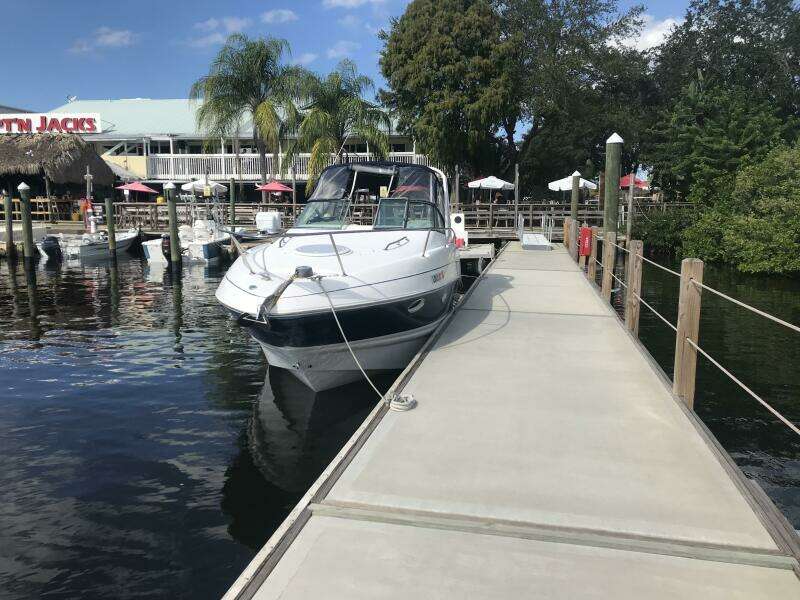 2006 Larson 274 Cabrio