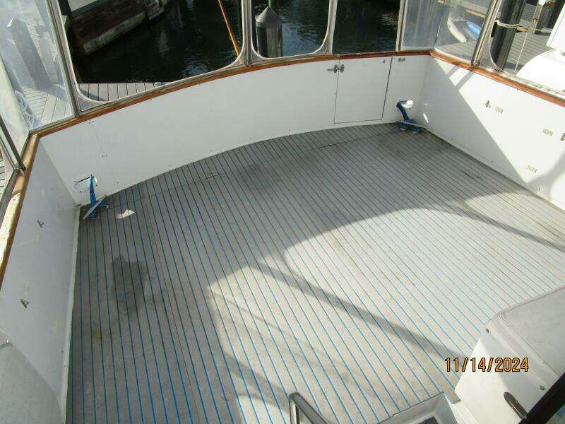 44' Viking aftdeck