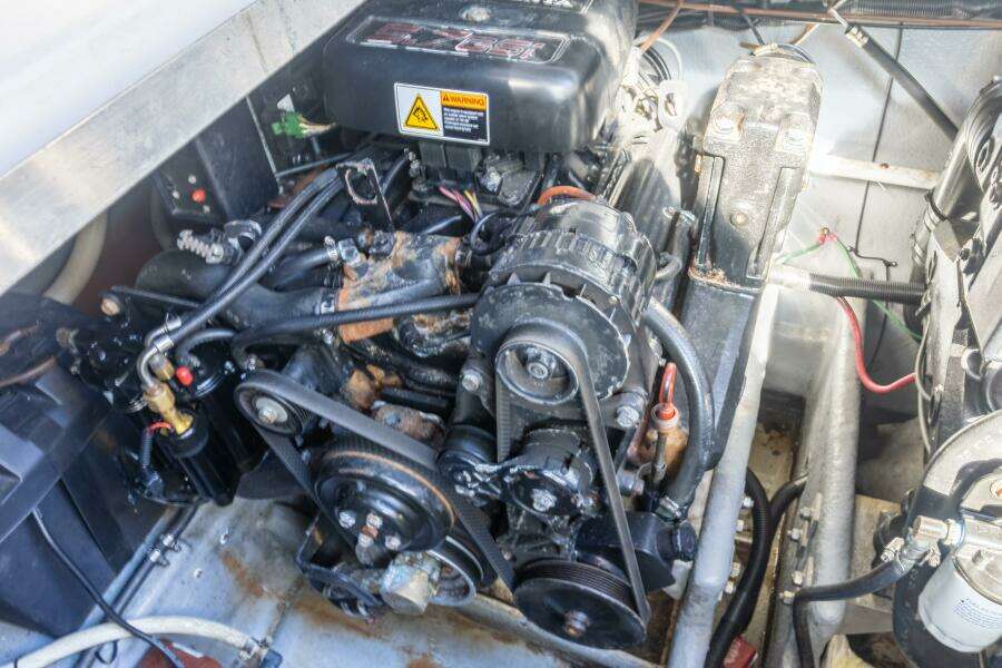 2000 Monterey 322 Cruiser