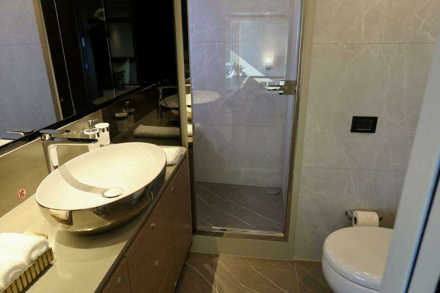 2026 Absolute 58 Navetta