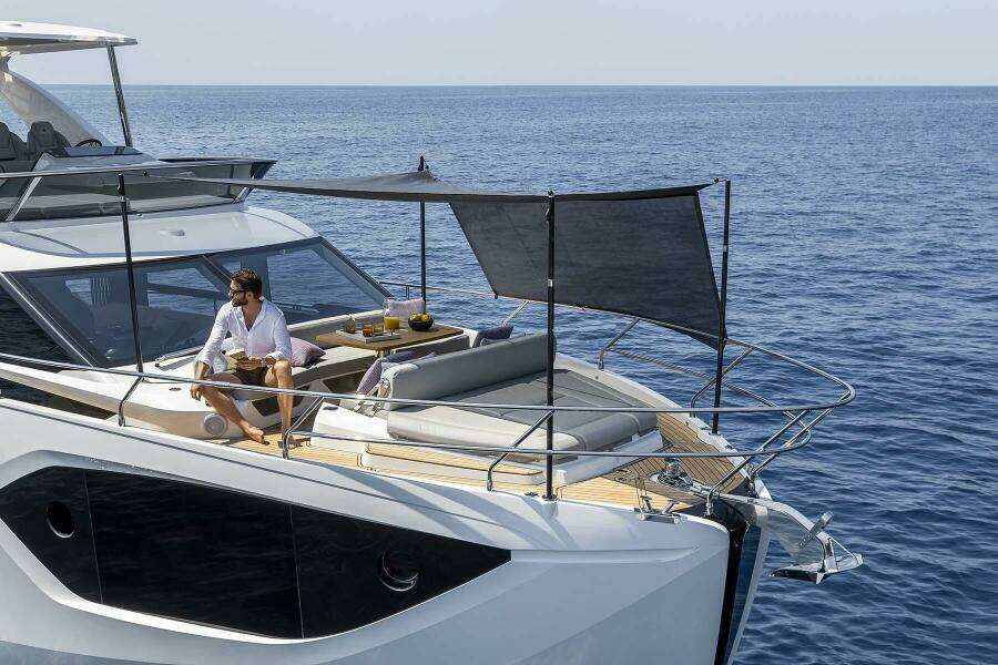 2026 Absolute 52 Fly