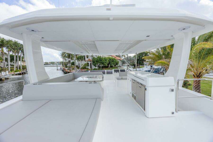 2024 Leopard 53 Powercat