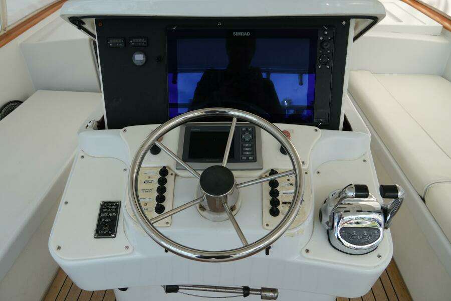 2000 Stolper 3800 Tournament Express