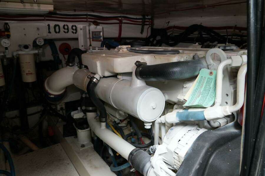 2000 Stolper 3800 Tournament Express