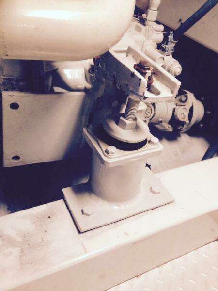 2000 Stolper 3800 Tournament Express