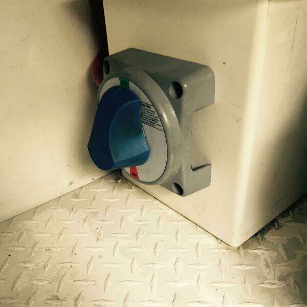 2000 Stolper 3800 Tournament Express