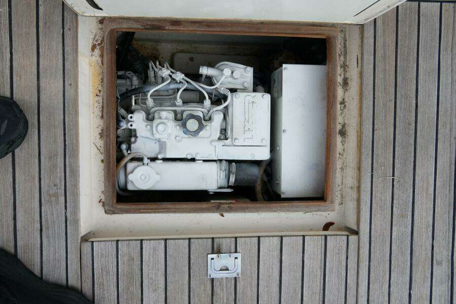 2000 Stolper 3800 Tournament Express