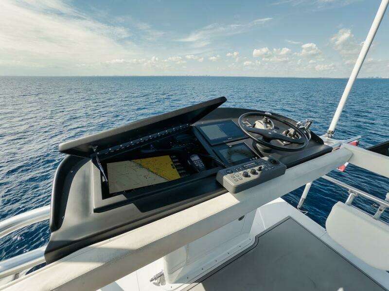 2016 Merritt 86' Enclosed Flybridge