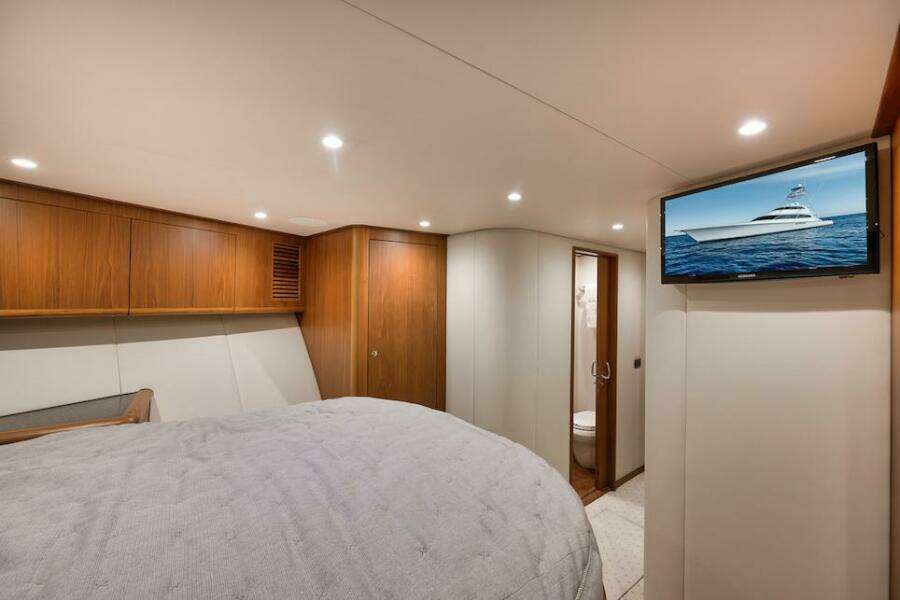 2016 Merritt 86' Enclosed Flybridge