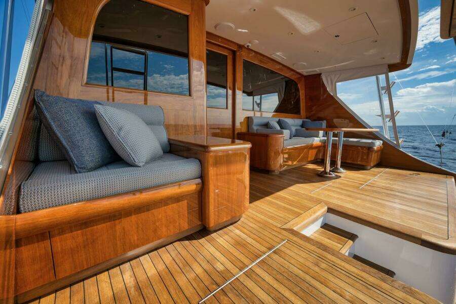 2016 Merritt 86' Enclosed Flybridge