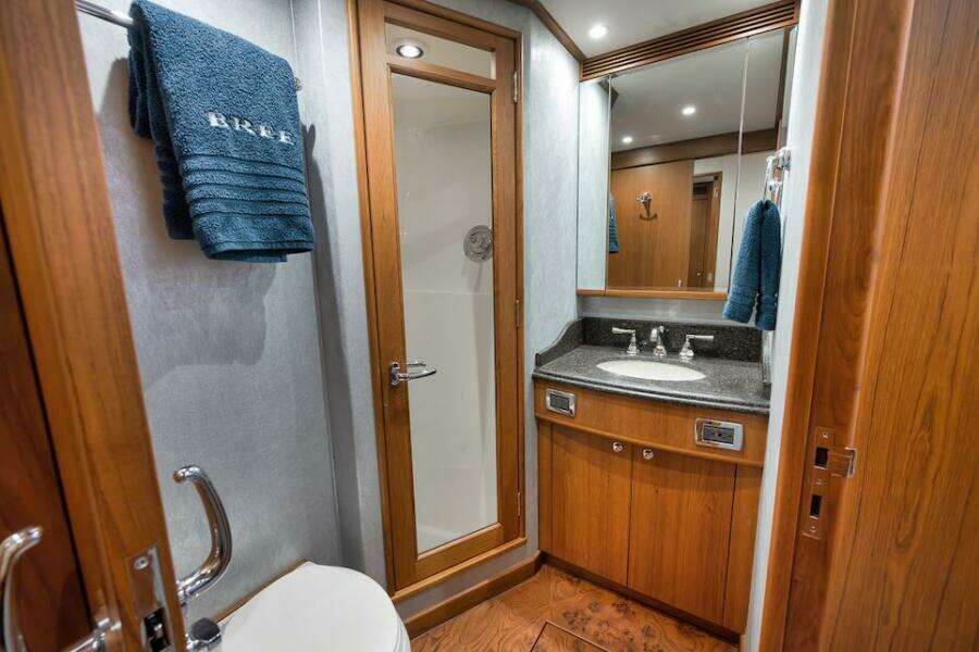 2016 Merritt 86' Enclosed Flybridge