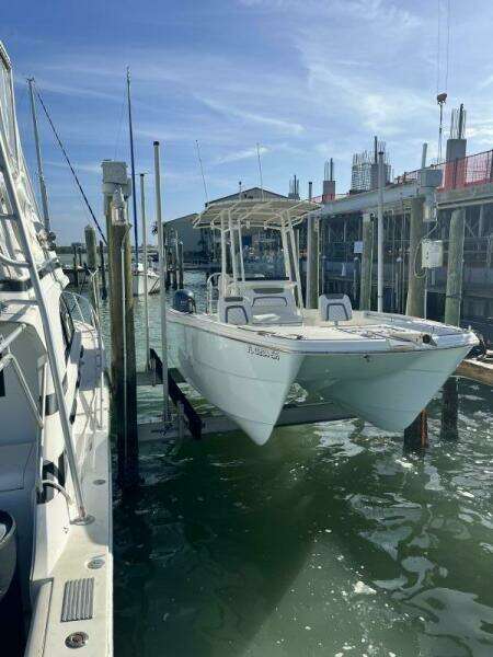 2019 World Cat 230 CC