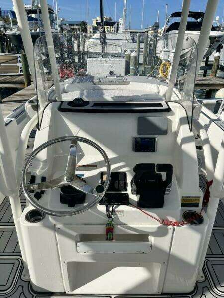 2019 World Cat 230 CC