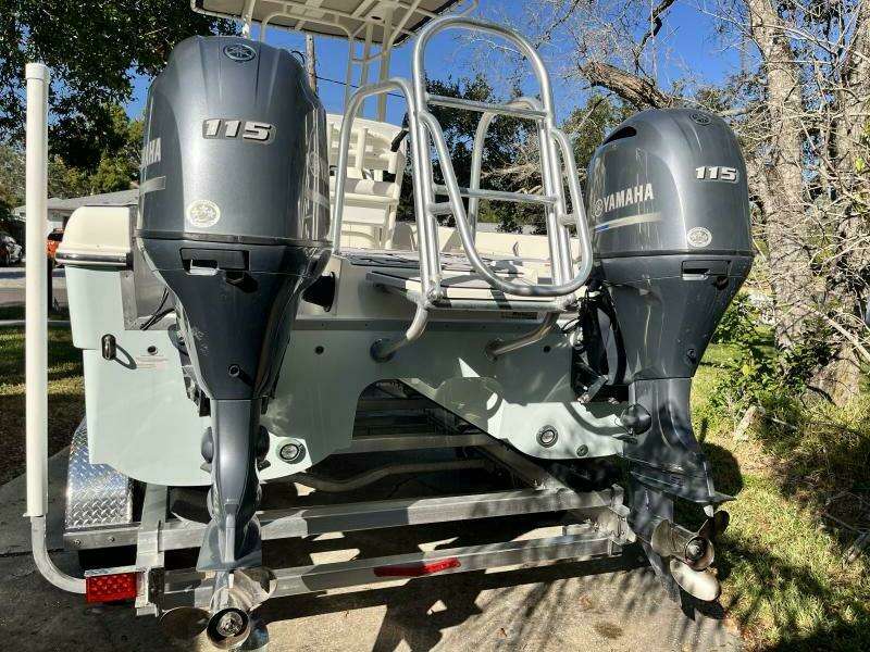 2019 World Cat 230 CC