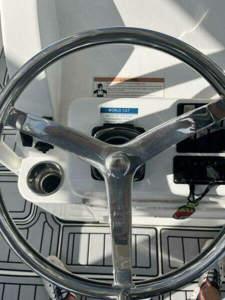 2019 World Cat 230 CC