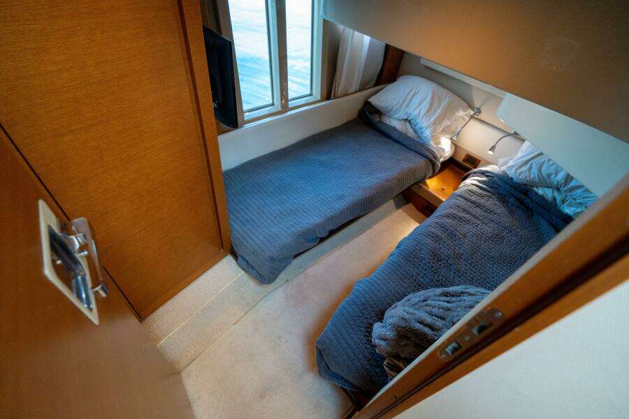 2013 Azimut 40 Flybridge