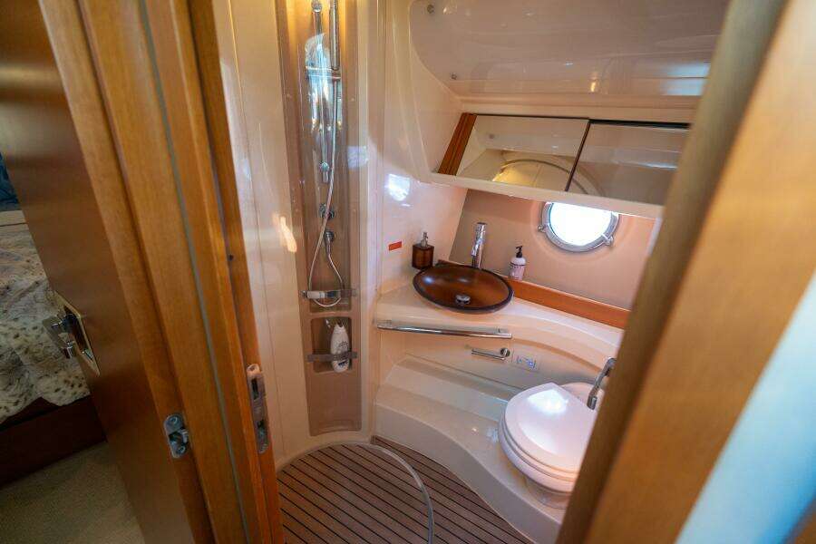 2013 Azimut 40 Flybridge
