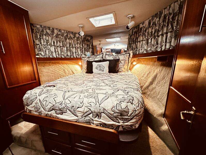 1985 Post 43 Sport Fisherman