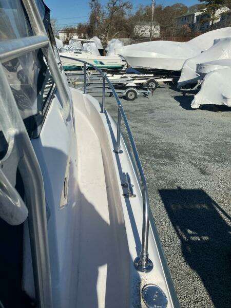 2004 Grady-White 232 Gulfstream