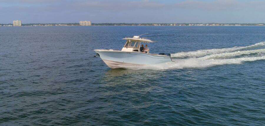 2022 32 Grady White Canyon 326 Running (1)