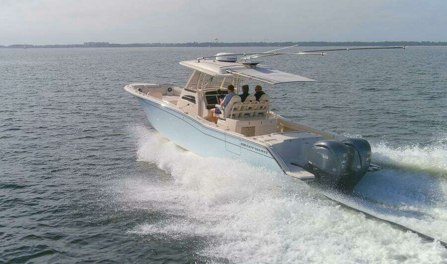 2022 32 Grady White Canyon 326 Running (2)