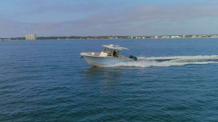 2022 32 Grady White Canyon 326 Running (2)