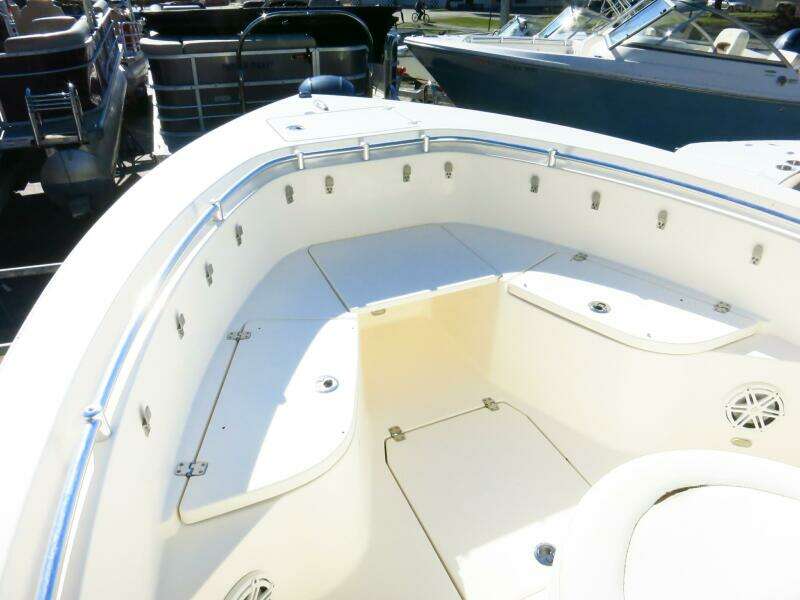 2020 Cobia 237 CC