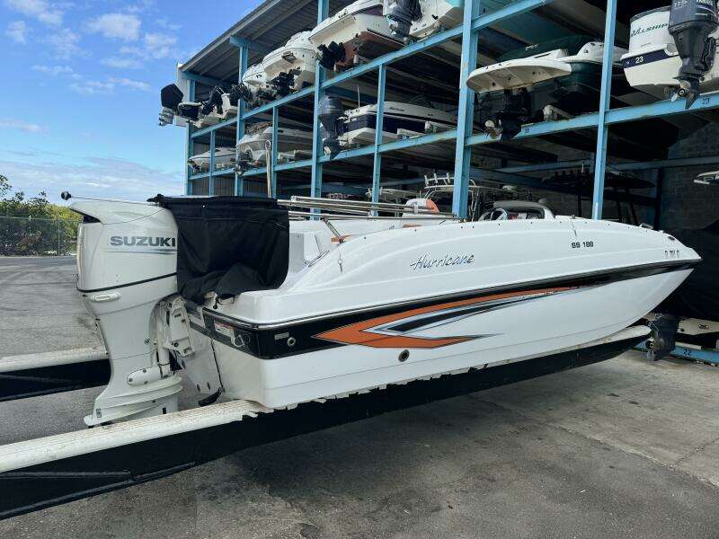 2021 Hurricane SunDeck Sport 188-OB