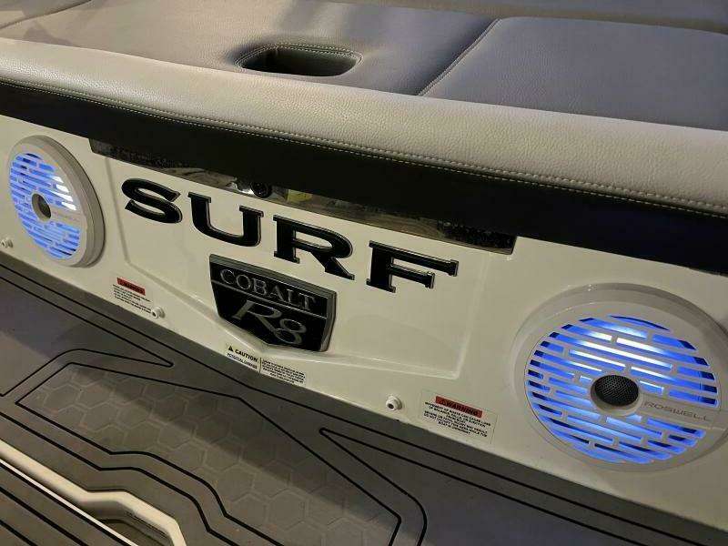 2021 Cobalt R8 Surf