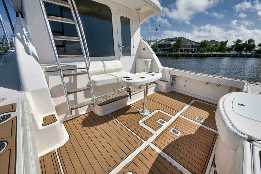 2015 Tiara Yachts Tiara 390 Convertible