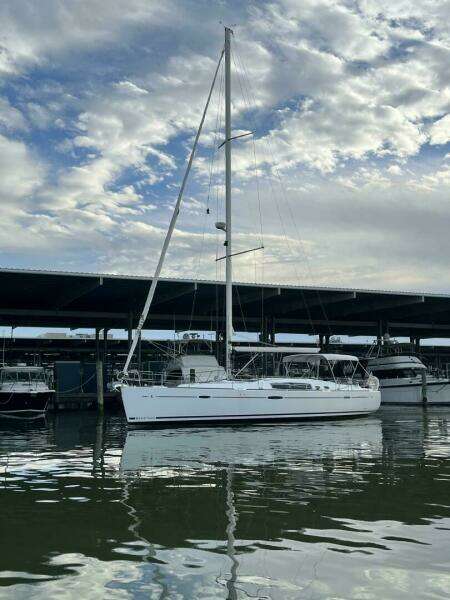 2007 Beneteau 49