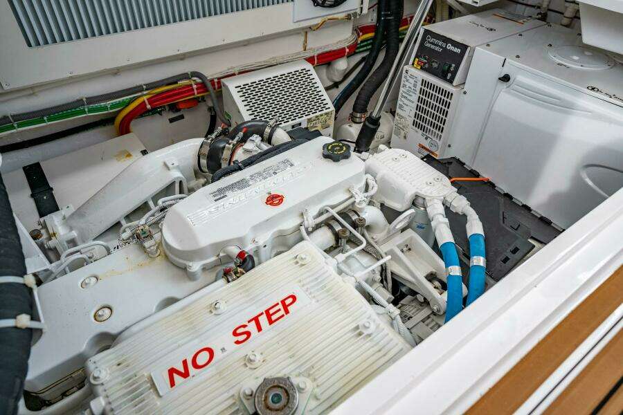 2021 Viking 38 Billfish