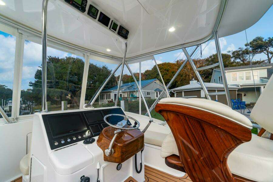 2021 Viking 38 Billfish