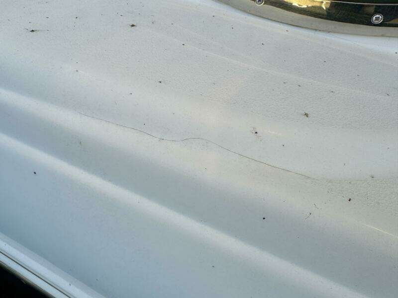 2004 Rinker 342 Fiesta Vee