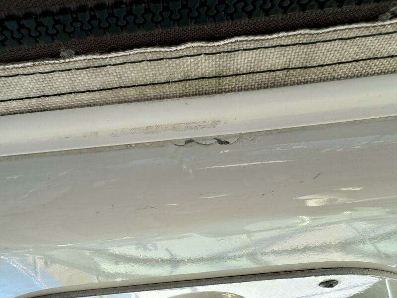 2004 Rinker 342 Fiesta Vee