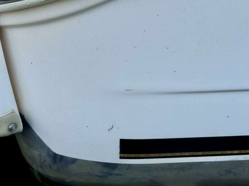 2004 Rinker 342 Fiesta Vee