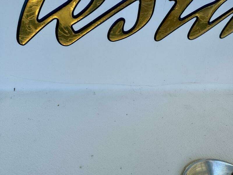 2004 Rinker 342 Fiesta Vee