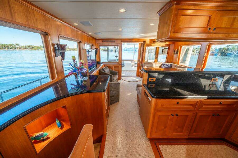 2006 Offshore Yachts 72 Pilothouse