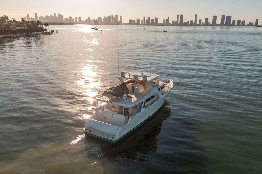 2006 Offshore Yachts 72 Pilothouse