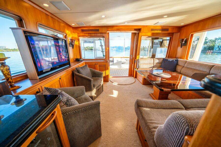 2006 Offshore Yachts 72 Pilothouse