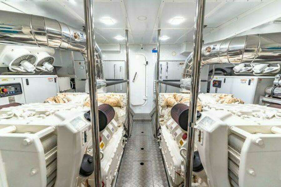 2018 Monte Carlo Yachts MCY 70