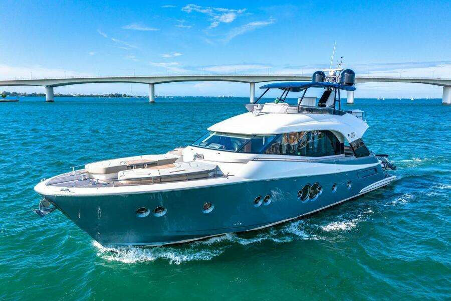 2018 Monte Carlo Yachts MCY 70