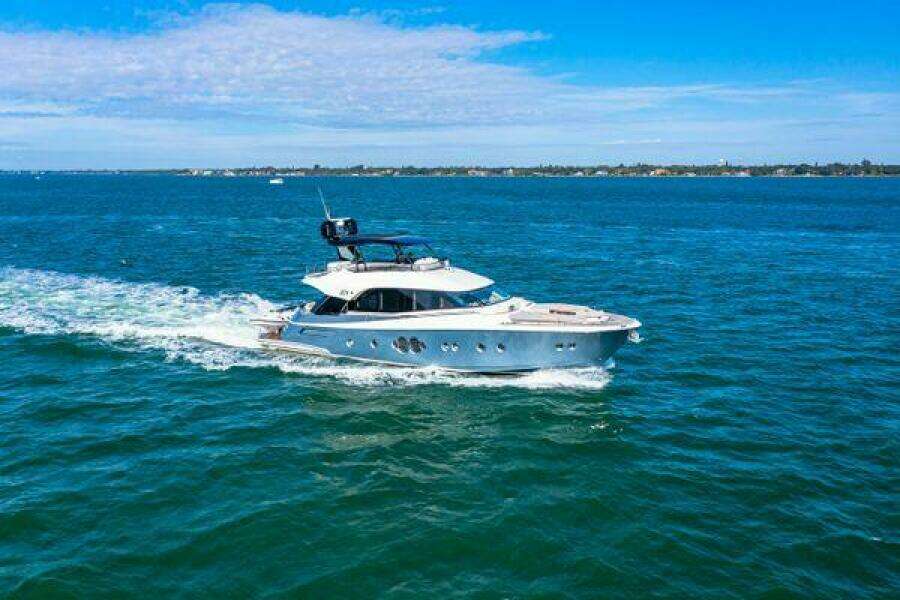 2018 Monte Carlo Yachts MCY 70