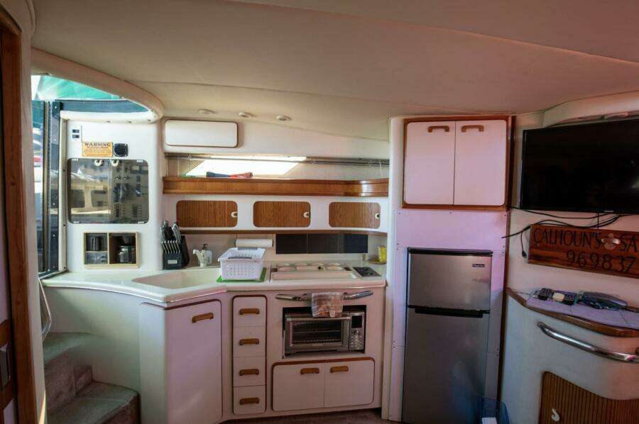 1990 Sea Ray 420 Sundancer