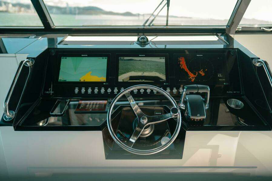 2025 Sedna 370 Cabin